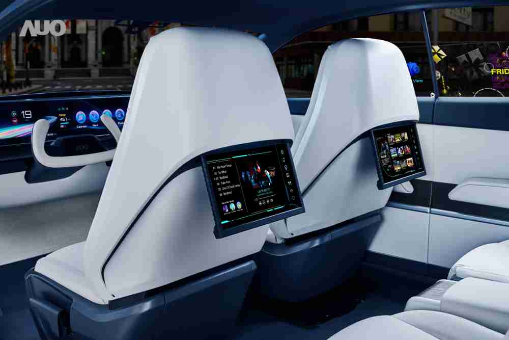 红龙扑克将于CES 展示全新Smart Cockpit 2024，，，，可紧密串连使用者多元需求，，，，并革新座舱内部的应用和设计，，带来身历其境且引人入胜的视觉飨宴，，，满足驾乘人员的全方位体验